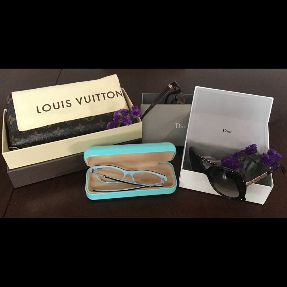 Great Deals! Eyewear & wallet, soon available.
